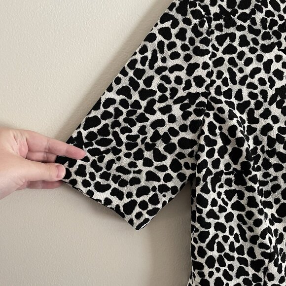 Talbots Sz 2 Snow Leopard Animal Print Career Workwear Short Sleeve Sheath Dress - Picture 5 of 11